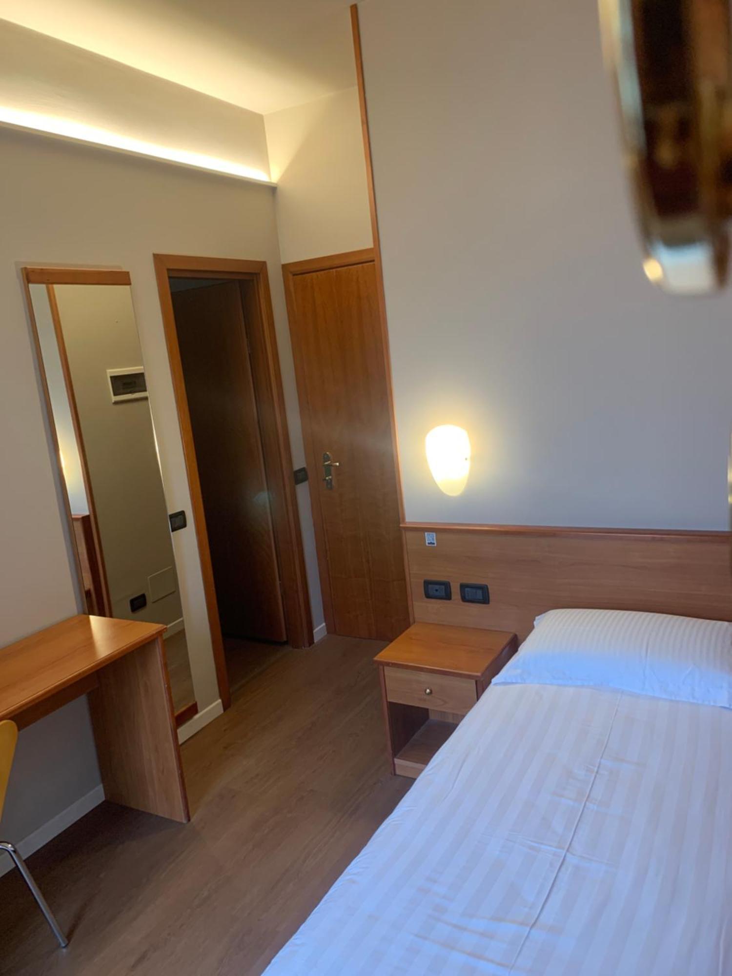 Albergo Moderno & Spa Fuipiano Valle Imagna Exterior foto