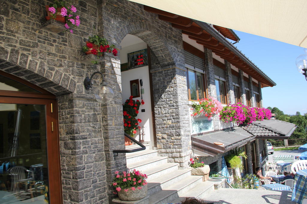 Albergo Moderno & Spa Fuipiano Valle Imagna Exterior foto